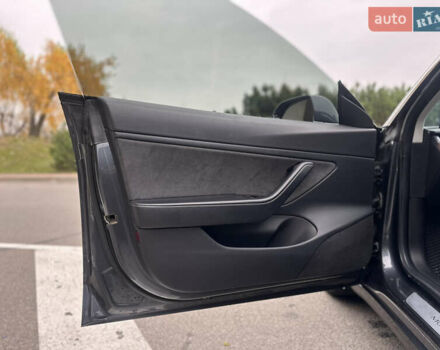 Сірий Тесла Модель 3, об'ємом двигуна 0 л та пробігом 150 тис. км за 13999 $, фото 7 на Automoto.ua