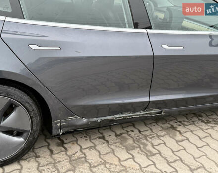 Сірий Тесла Модель 3, об'ємом двигуна 0 л та пробігом 225 тис. км за 13750 $, фото 7 на Automoto.ua