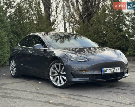 Серый Тесла Модель 3, объемом двигателя 0 л и пробегом 270 тыс. км за 14700 $, фото 2 на Automoto.ua