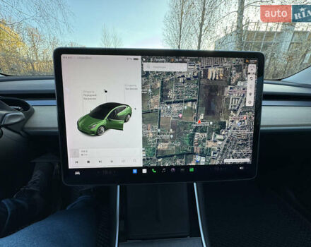 Серый Тесла Модель 3, объемом двигателя 0 л и пробегом 138 тыс. км за 17300 $, фото 19 на Automoto.ua