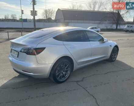 Серый Тесла Модель 3, объемом двигателя 0 л и пробегом 59 тыс. км за 16000 $, фото 1 на Automoto.ua