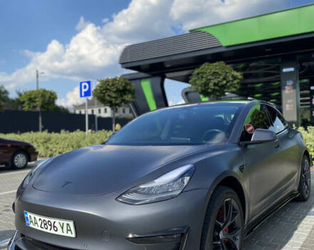 Тесла Модель 3 2018 в Киеве на Automoto.ua Серый Тесла Модель 3, объемом двигателя 0 л и пробегом 67 тыс. км за 46000 $, фото 11 на Automoto.ua