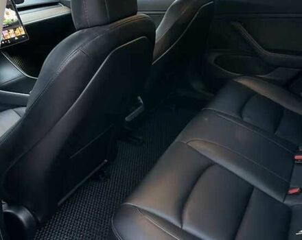 Серый Тесла Модель 3, объемом двигателя 0 л и пробегом 121 тыс. км за 11900 $, фото 13 на Automoto.ua