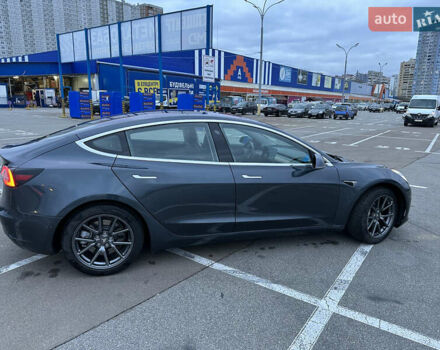 Сірий Тесла Модель 3, об'ємом двигуна 0 л та пробігом 82 тис. км за 15999 $, фото 10 на Automoto.ua