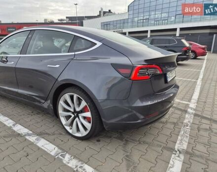 Сірий Тесла Модель 3, об'ємом двигуна 0 л та пробігом 98 тис. км за 19999 $, фото 2 на Automoto.ua