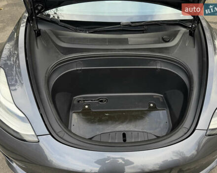 Серый Тесла Модель 3, объемом двигателя 0 л и пробегом 270 тыс. км за 14700 $, фото 19 на Automoto.ua