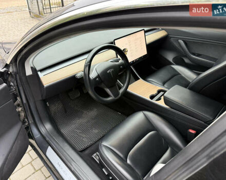 Сірий Тесла Модель 3, об'ємом двигуна 0 л та пробігом 91 тис. км за 16650 $, фото 11 на Automoto.ua