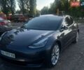 Серый Тесла Модель 3, объемом двигателя 0 л и пробегом 115 тыс. км за 20000 $, фото 1 на Automoto.ua