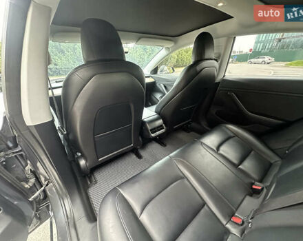 Сірий Тесла Модель 3, об'ємом двигуна 0 л та пробігом 150 тис. км за 13999 $, фото 19 на Automoto.ua