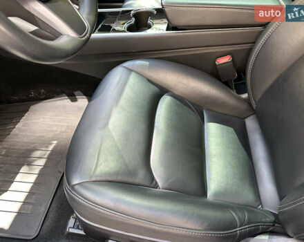 Серый Тесла Модель 3, объемом двигателя 0 л и пробегом 90 тыс. км за 17600 $, фото 32 на Automoto.ua