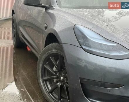 Серый Тесла Модель 3, объемом двигателя 0 л и пробегом 162 тыс. км за 13999 $, фото 22 на Automoto.ua