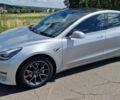 Серый Тесла Модель 3, объемом двигателя 0 л и пробегом 93 тыс. км за 18000 $, фото 1 на Automoto.ua