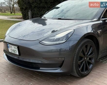 Серый Тесла Модель 3, объемом двигателя 0 л и пробегом 152 тыс. км за 16400 $, фото 9 на Automoto.ua