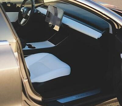 Сірий Тесла Модель 3, об'ємом двигуна 0 л та пробігом 81 тис. км за 43000 $, фото 15 на Automoto.ua