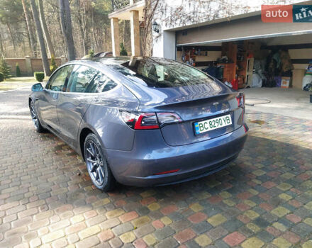 Серый Тесла Модель 3, объемом двигателя 0 л и пробегом 166 тыс. км за 16500 $, фото 10 на Automoto.ua