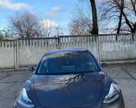 Серый Тесла Модель 3, объемом двигателя 0 л и пробегом 130 тыс. км за 17000 $, фото 5 на Automoto.ua