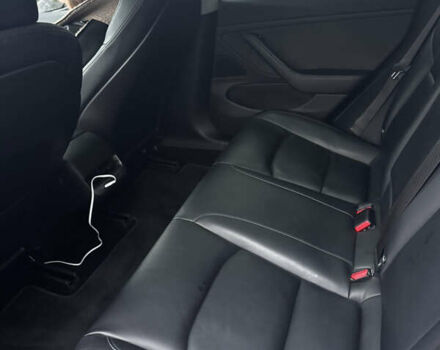 Серый Тесла Модель 3, объемом двигателя 0 л и пробегом 129 тыс. км за 16200 $, фото 16 на Automoto.ua