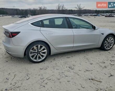 Серый Тесла Модель 3, объемом двигателя 0 л и пробегом 86 тыс. км за 11015 $, фото 3 на Automoto.ua