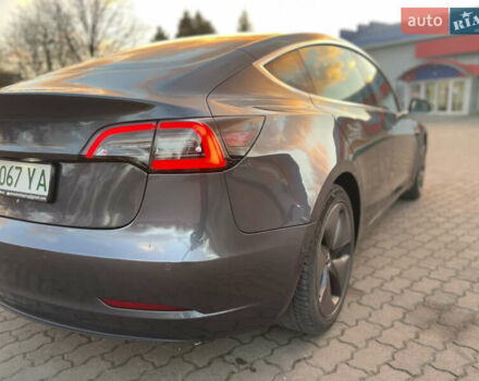 Сірий Тесла Модель 3, об'ємом двигуна 0 л та пробігом 122 тис. км за 17500 $, фото 8 на Automoto.ua