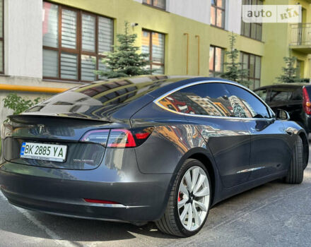 Серый Тесла Модель 3, объемом двигателя 0 л и пробегом 86 тыс. км за 21999 $, фото 5 на Automoto.ua