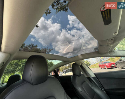 Тесла Модель 3 2018 в Киеве на Automoto.ua Серый Тесла Модель 3, объемом двигателя 0 л и пробегом 82 тыс. км за 18499 $, фото 36 на Automoto.ua