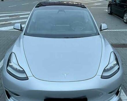 Серый Тесла Модель 3, объемом двигателя 0 л и пробегом 121 тыс. км за 11900 $, фото 2 на Automoto.ua