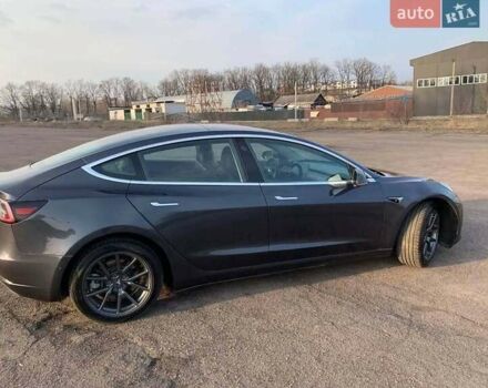 Серый Тесла Модель 3, объемом двигателя 0 л и пробегом 135 тыс. км за 18300 $, фото 6 на Automoto.ua