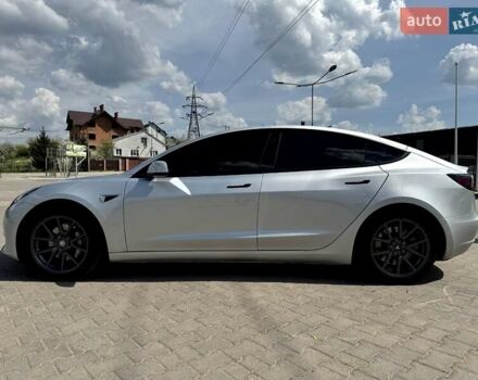 Тесла Модель 3 2018 у Львові на Automoto.ua Сірий Тесла Модель 3, об'ємом двигуна 0 л та пробігом 95 тис. км за 19400 $, фото 3 на Automoto.ua