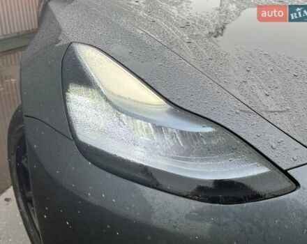 Серый Тесла Модель 3, объемом двигателя 0 л и пробегом 162 тыс. км за 13999 $, фото 14 на Automoto.ua
