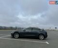 Серый Тесла Модель 3, объемом двигателя 0 л и пробегом 70 тыс. км за 20900 $, фото 2 на Automoto.ua