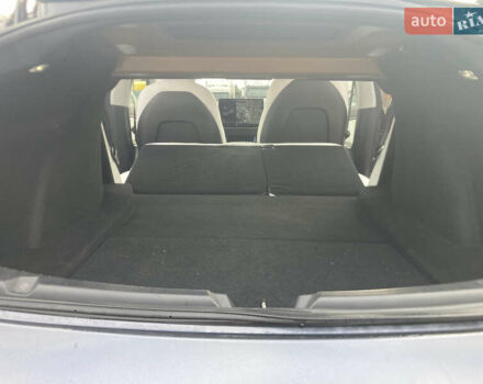 Серый Тесла Модель 3, объемом двигателя 0 л и пробегом 64 тыс. км за 16490 $, фото 11 на Automoto.ua