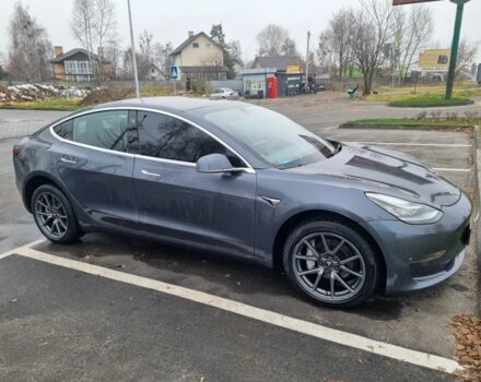 Серый Тесла Модель 3, объемом двигателя 0 л и пробегом 162 тыс. км за 17800 $, фото 1 на Automoto.ua