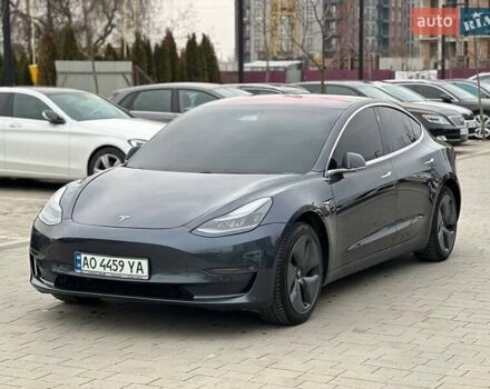 Серый Тесла Модель 3, объемом двигателя 0 л и пробегом 118 тыс. км за 15000 $, фото 1 на Automoto.ua