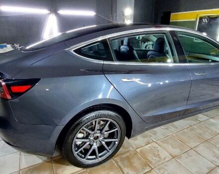 Серый Тесла Модель 3, объемом двигателя 0 л и пробегом 112 тыс. км за 19100 $, фото 10 на Automoto.ua