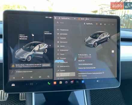 Серый Тесла Модель 3, объемом двигателя 0 л и пробегом 70 тыс. км за 20500 $, фото 18 на Automoto.ua