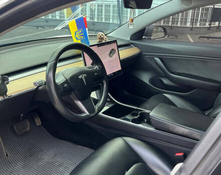 Серый Тесла Модель 3, объемом двигателя 0 л и пробегом 250 тыс. км за 15000 $, фото 4 на Automoto.ua