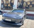 Серый Тесла Модель 3, объемом двигателя 0 л и пробегом 70 тыс. км за 26000 $, фото 2 на Automoto.ua