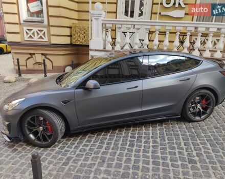 Тесла Модель 3 2018 в Киеве на Automoto.ua Серый Тесла Модель 3, объемом двигателя 0 л и пробегом 67 тыс. км за 46000 $, фото 2 на Automoto.ua