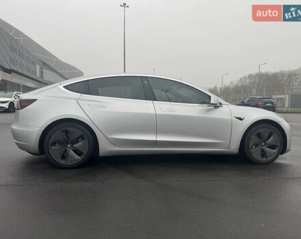 Сірий Тесла Модель 3, об'ємом двигуна 0 л та пробігом 163 тис. км за 16400 $, фото 4 на Automoto.ua