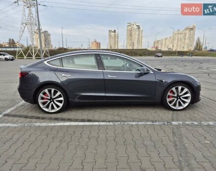 Сірий Тесла Модель 3, об'ємом двигуна 0 л та пробігом 98 тис. км за 19999 $, фото 19 на Automoto.ua