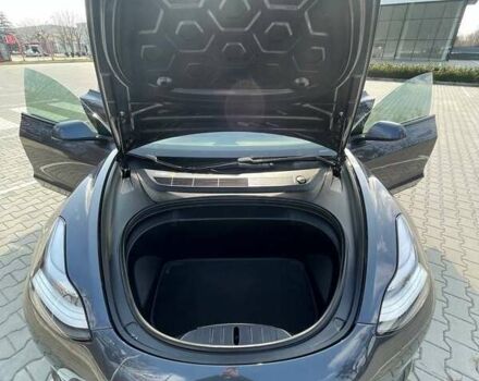 Серый Тесла Модель 3, объемом двигателя 0 л и пробегом 159 тыс. км за 20000 $, фото 23 на Automoto.ua