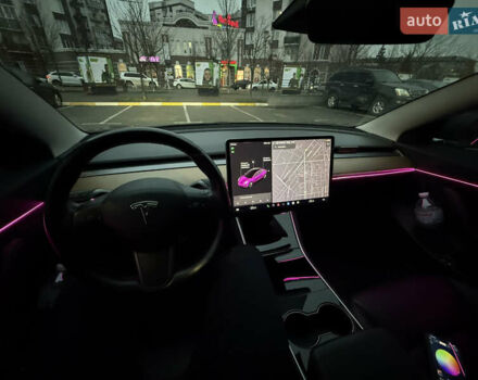 Сірий Тесла Модель 3, об'ємом двигуна 0 л та пробігом 137 тис. км за 22700 $, фото 19 на Automoto.ua