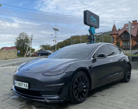 Тесла Модель 3 2018 в Ивано-Франковске на Automoto.ua Серый Тесла Модель 3, объемом двигателя 0 л и пробегом 119 тыс. км за 16999 $, фото 4 на Automoto.ua