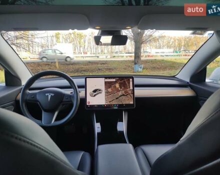 Сірий Тесла Модель 3, об'ємом двигуна 0 л та пробігом 69 тис. км за 19000 $, фото 45 на Automoto.ua