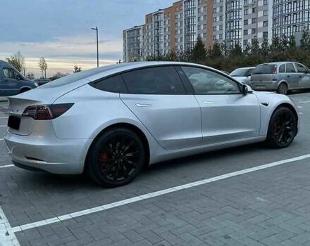 Серый Тесла Модель 3, объемом двигателя 0 л и пробегом 121 тыс. км за 11900 $, фото 6 на Automoto.ua