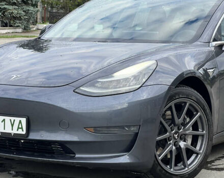 Сірий Тесла Модель 3, об'ємом двигуна 0 л та пробігом 109 тис. км за 16900 $, фото 18 на Automoto.ua