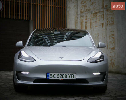 Серый Тесла Модель 3, объемом двигателя 0 л и пробегом 119 тыс. км за 18300 $, фото 6 на Automoto.ua