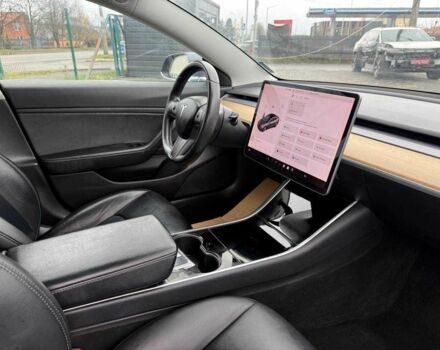 Сірий Тесла Модель 3, об'ємом двигуна 0 л та пробігом 170 тис. км за 12900 $, фото 7 на Automoto.ua