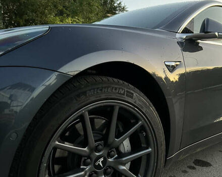 Сірий Тесла Модель 3, об'ємом двигуна 0 л та пробігом 109 тис. км за 16900 $, фото 19 на Automoto.ua