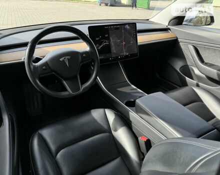 Сірий Тесла Модель 3, об'ємом двигуна 0 л та пробігом 97 тис. км за 22500 $, фото 19 на Automoto.ua